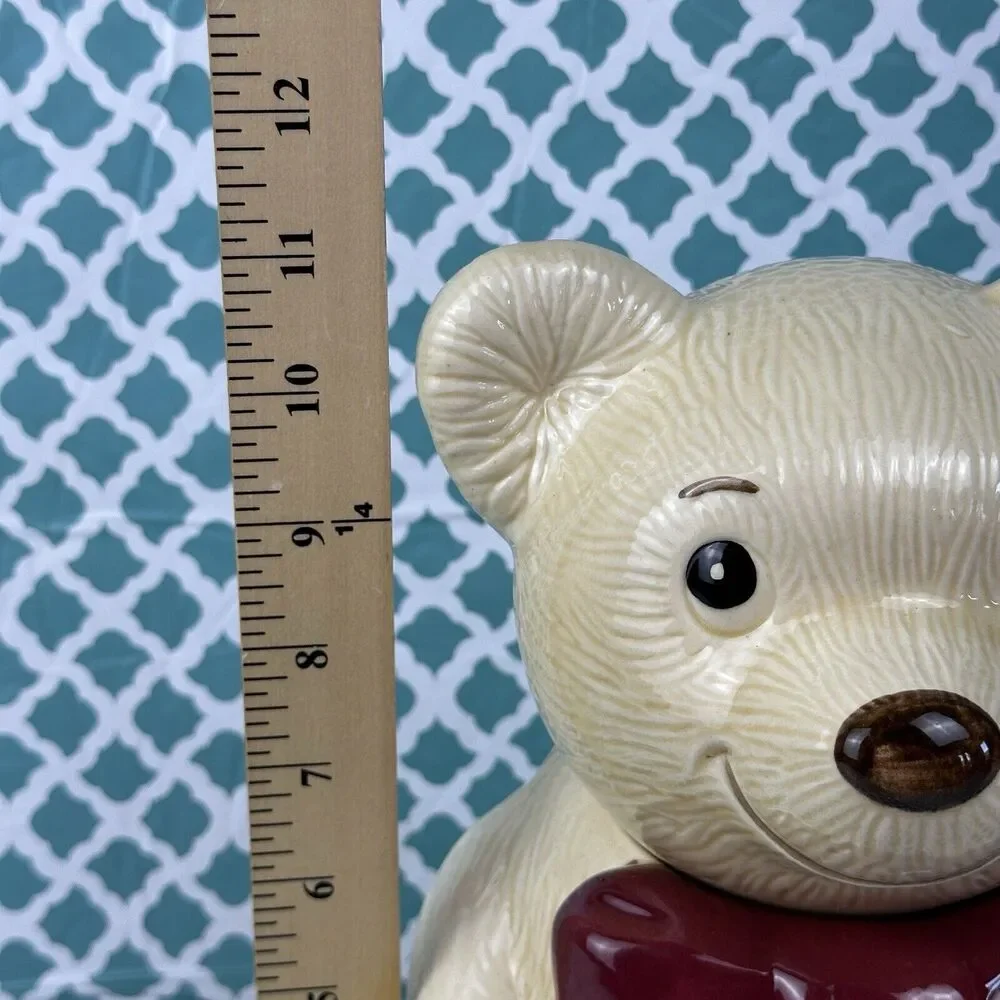 Vintage Metlox Pottery USA Teddy Bear with Ribbon /‎ Bow Cookie Jar